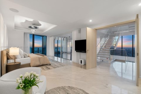 Copropriété à louer à Miami, Floride: 6 chambres, 480.58 m2 № 2255812 - photo 13