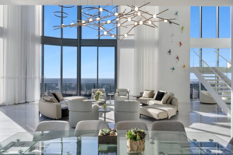 Copropriété à louer à Miami, Floride: 6 chambres, 480.58 m2 № 2255812 - photo 8