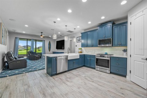 House in Melbourne, Florida 4 bedrooms, 188.87 sq.m. № 1826299 - photo 5