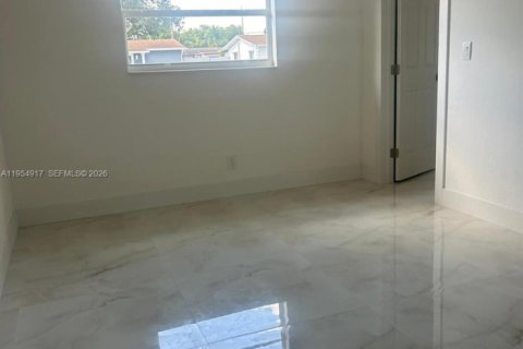 Villa ou maison à vendre à Hollywood, Floride: 3 chambres, 142.7 m2 № 2009664 - photo 12