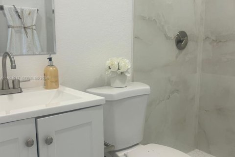 Villa ou maison à vendre à Hollywood, Floride: 3 chambres, 142.7 m2 № 2009664 - photo 14