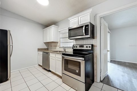 Touwnhouse à vendre à Orlando, Floride: 3 chambres, 102.75 m2 № 1916603 - photo 13