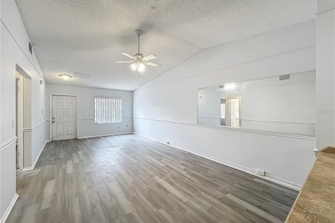 Touwnhouse à vendre à Orlando, Floride: 3 chambres, 102.75 m2 № 1916603 - photo 6
