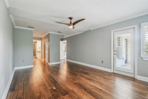 Condo in Tampa, Florida, 2 bedrooms № 2393907 - photo 15