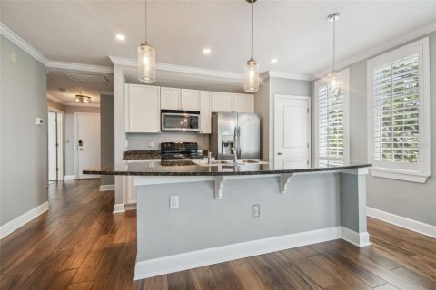 Condo in Tampa, Florida, 2 bedrooms № 2393907 - photo 7