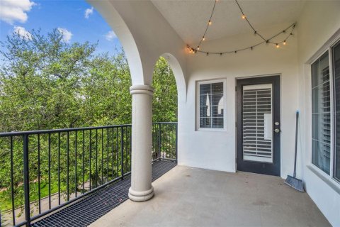 Condo in Tampa, Florida, 2 bedrooms № 2393907 - photo 25