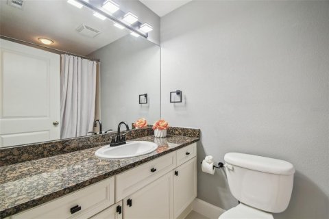 Condo in Tampa, Florida, 2 bedrooms № 2393907 - photo 22
