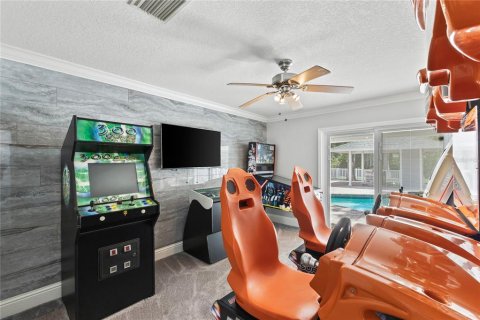 House in Lutz, Florida 4 bedrooms, 378.21 sq.m. № 1793417 - photo 25