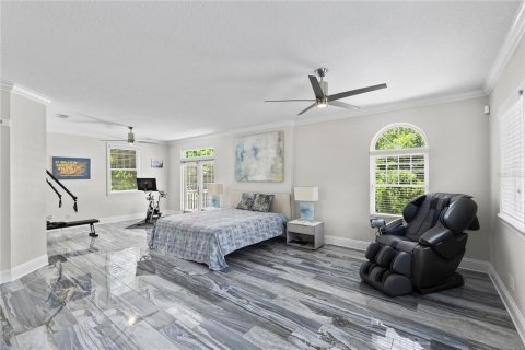 House in Lutz, Florida 4 bedrooms, 378.21 sq.m. № 1793417 - photo 30