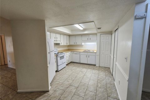 Apartment in Gainesville, Florida 3 bedrooms, 81.75 sq.m. № 2097130 - photo 27