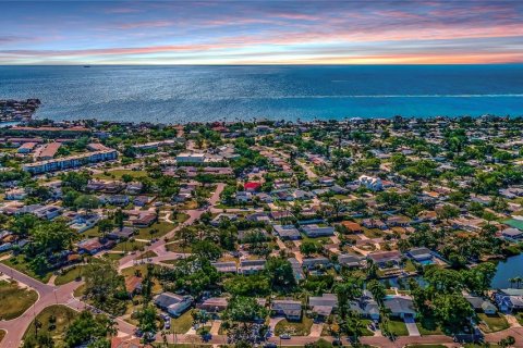 Купить земельный участок в Сент-Питерсберг, Флорида № 1670813 - фото 5