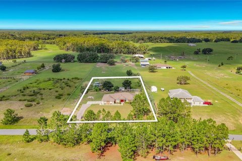 Villa ou maison à vendre à Polk City, Floride: 4 chambres, 199.55 m2 № 2344953 - photo 6