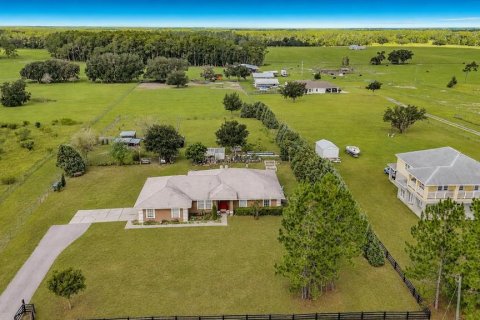 Villa ou maison à vendre à Polk City, Floride: 4 chambres, 199.55 m2 № 2344953 - photo 9
