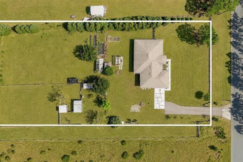 Villa ou maison à vendre à Polk City, Floride: 4 chambres, 199.55 m2 № 2344953 - photo 3