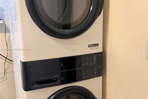 Villa ou maison à vendre à Dania Beach, Floride: 3 chambres, 104.79 m2 № 2027176 - photo 27