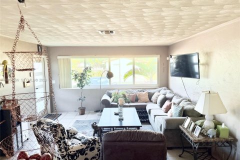 Villa ou maison à vendre à Dania Beach, Floride: 3 chambres, 104.79 m2 № 2027176 - photo 18