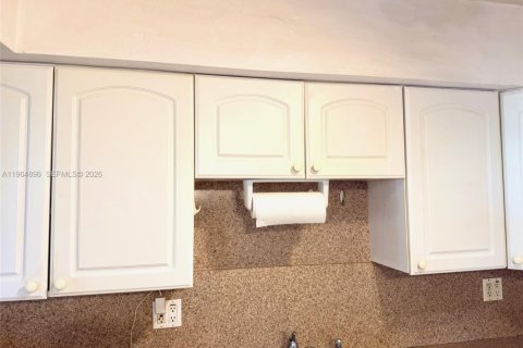 Villa ou maison à vendre à Dania Beach, Floride: 3 chambres, 104.79 m2 № 2027176 - photo 23