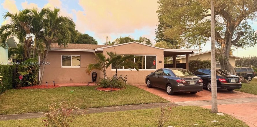 Villa ou maison à Dania Beach, Floride 3 chambres, 104.79 m2 № 2027176