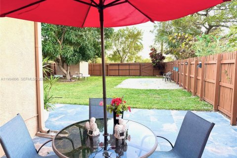 Villa ou maison à vendre à Dania Beach, Floride: 3 chambres, 104.79 m2 № 2027176 - photo 14