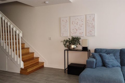 Townhouse in Dania Beach, Florida 2 bedrooms, 128.11 sq.m. № 1480886 - photo 10