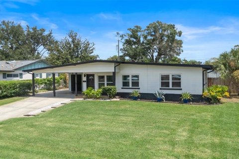 Villa ou maison à vendre à Orlando, Floride: 3 chambres, 122.91 m2 № 1898799 - photo 1