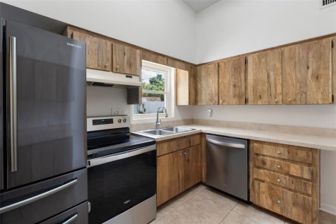 Villa ou maison à vendre à Orlando, Floride: 3 chambres, 122.91 m2 № 1898799 - photo 8