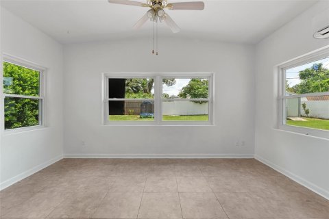 Villa ou maison à vendre à Orlando, Floride: 3 chambres, 122.91 m2 № 1898799 - photo 9