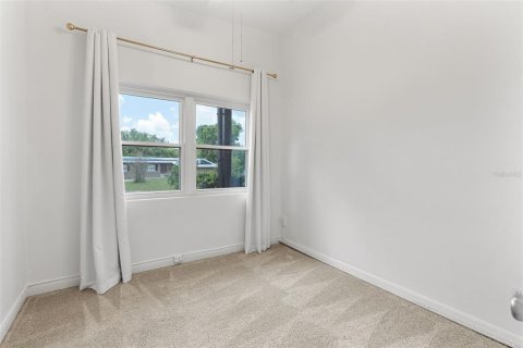 Villa ou maison à vendre à Orlando, Floride: 3 chambres, 122.91 m2 № 1898799 - photo 17