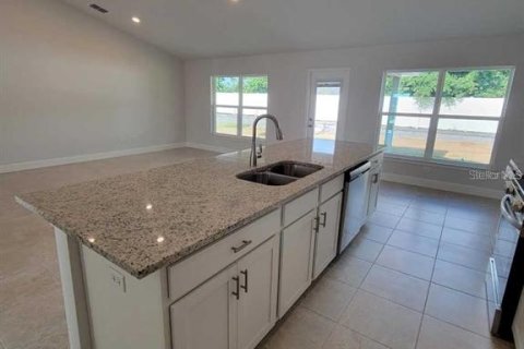 House in Citrus Springs, Florida 4 bedrooms, 196.67 sq.m. № 1508908 - photo 12