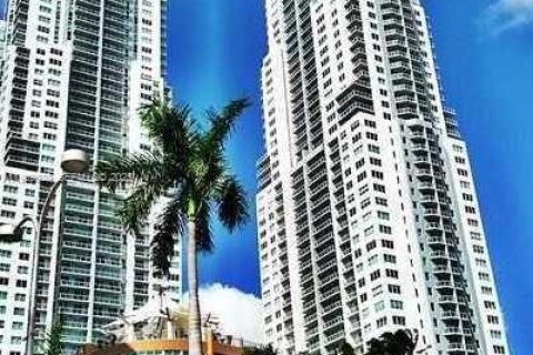 Condo in Miami, Florida, 2 bedrooms  № 1983493 - photo 24