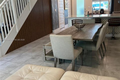 Townhouse in LANDMARK in Doral, Florida 3 bedrooms, 122.82 sq.m. № 2348556