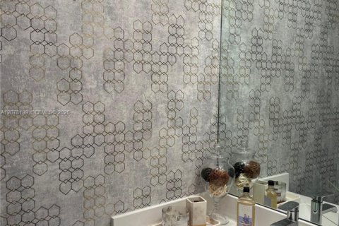 Townhouse in LANDMARK in Doral, Florida 3 bedrooms, 122.82 sq.m. № 2348556 - photo 7