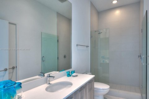Condo in Miami, Florida, 3 bedrooms  № 1929285 - photo 7