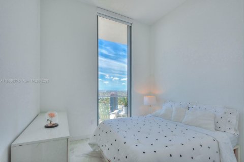 Condo in Miami, Florida, 3 bedrooms  № 1929285 - photo 8