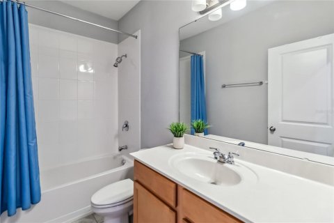 House in Windermere, Florida 3 bedrooms, 186.64 sq.m. № 1733496 - photo 26