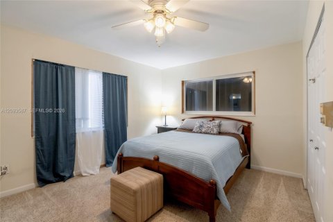Casa en venta en Miami, Florida, 3 dormitorios, 153.29 m2 № 2382511 - foto 10
