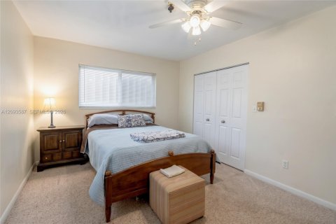 Casa en venta en Miami, Florida, 3 dormitorios, 153.29 m2 № 2382511 - foto 11