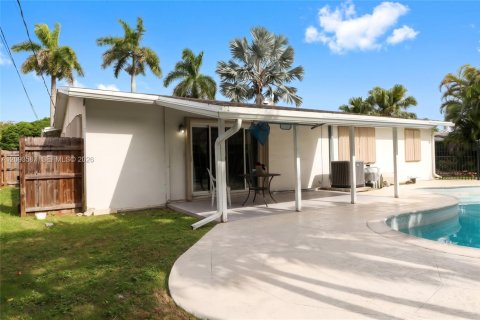 Casa en venta en Miami, Florida, 3 dormitorios, 153.29 m2 № 2382511 - foto 22