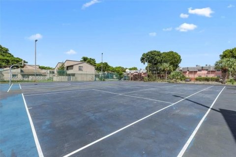 Copropriété à vendre à Lauderhill, Floride: 3 chambres, 100.33 m2 № 1997123 - photo 17