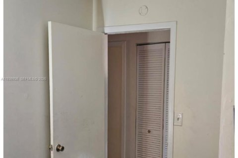 Copropriété à vendre à Lauderhill, Floride: 3 chambres, 100.33 m2 № 1997123 - photo 11