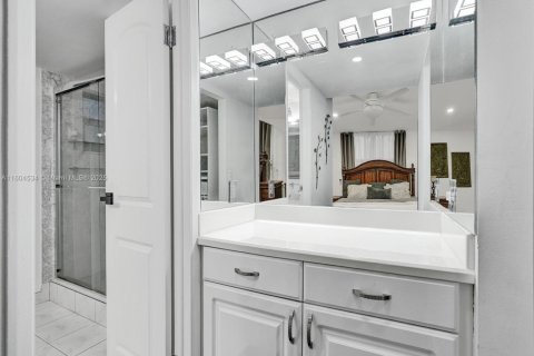 Condominio en venta en Hollywood, Florida, 2 dormitorios, 130.06 m2 № 1709076 - foto 19