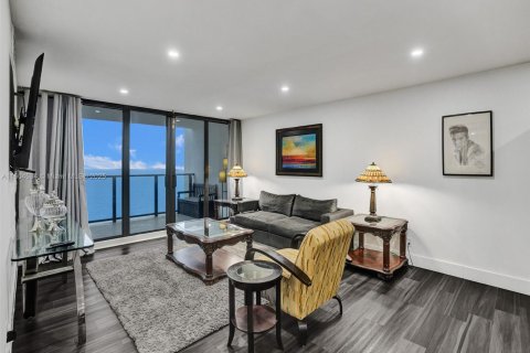 Condominio en venta en Hollywood, Florida, 2 dormitorios, 130.06 m2 № 1709076 - foto 12
