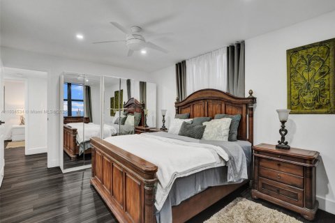 Condominio en venta en Hollywood, Florida, 2 dormitorios, 130.06 m2 № 1709076 - foto 16