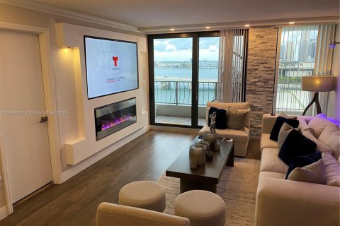 Copropriété à louer à Miami, Floride: 1 chambre, 78.04 m2 № 1946436 - photo 4