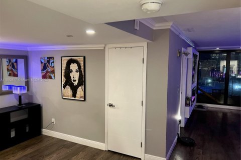 Copropriété à louer à Miami, Floride: 1 chambre, 78.04 m2 № 1946436 - photo 3