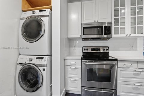 Condo in Boca Raton, Florida, 2 bedrooms  № 1871943 - photo 7