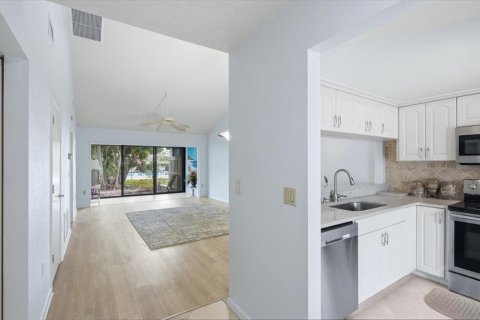 Casa en venta en Sarasota, Florida, 2 dormitorios, 98.85 m2 № 2199156 - foto 4