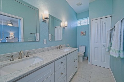 House in Englewood, Florida 3 bedrooms, 153.38 sq.m. № 1557076 - photo 17