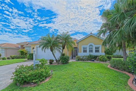 House in Englewood, Florida 3 bedrooms, 153.38 sq.m. № 1557076 - photo 2
