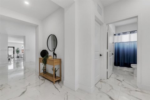 Villa ou maison à vendre à Homestead, Floride: 4 chambres, 176.05 m2 № 1977168 - photo 28